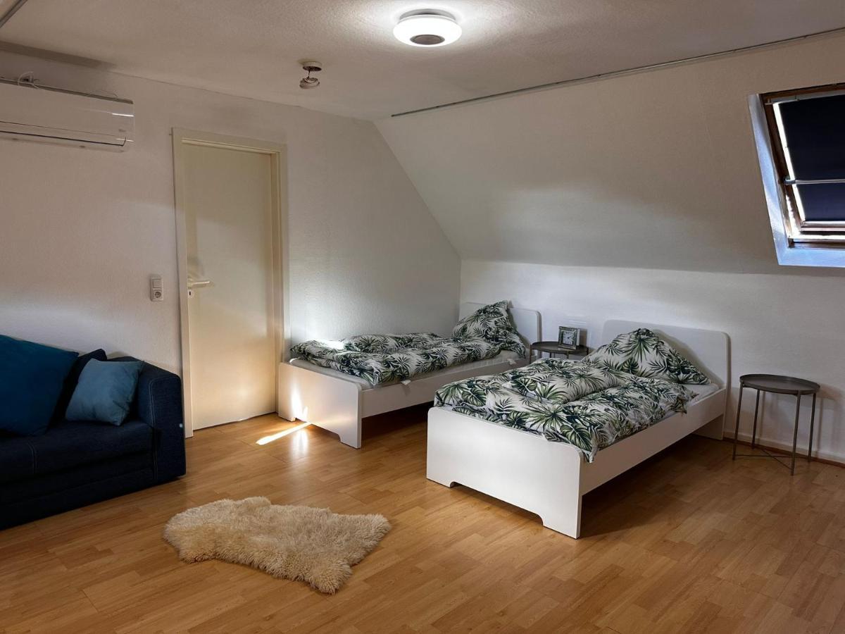 A&V Apartments Gemuetliche Rheinblick Wohnung Apt Daisy Duisburg Exterior foto