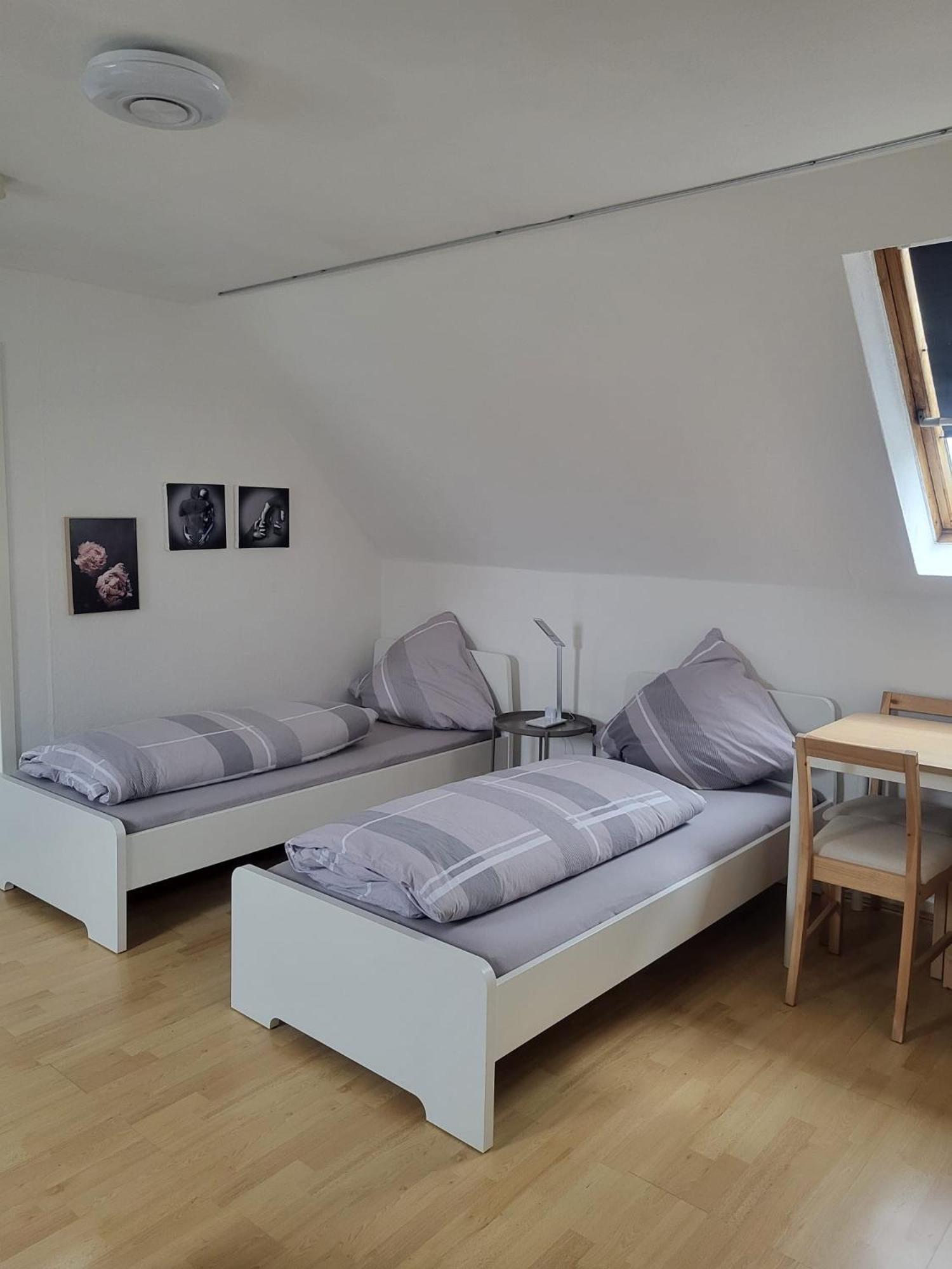 A&V Apartments Gemuetliche Rheinblick Wohnung Apt Daisy Duisburg Exterior foto